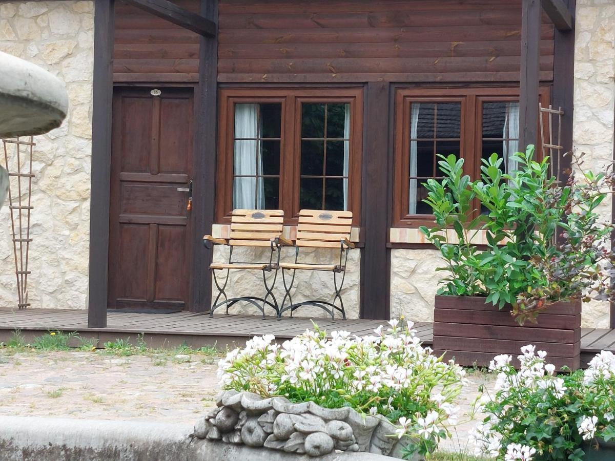 Villa Tamarynowa Osada - Kraina Udanego Wypoczynku Lowyn Exterior foto